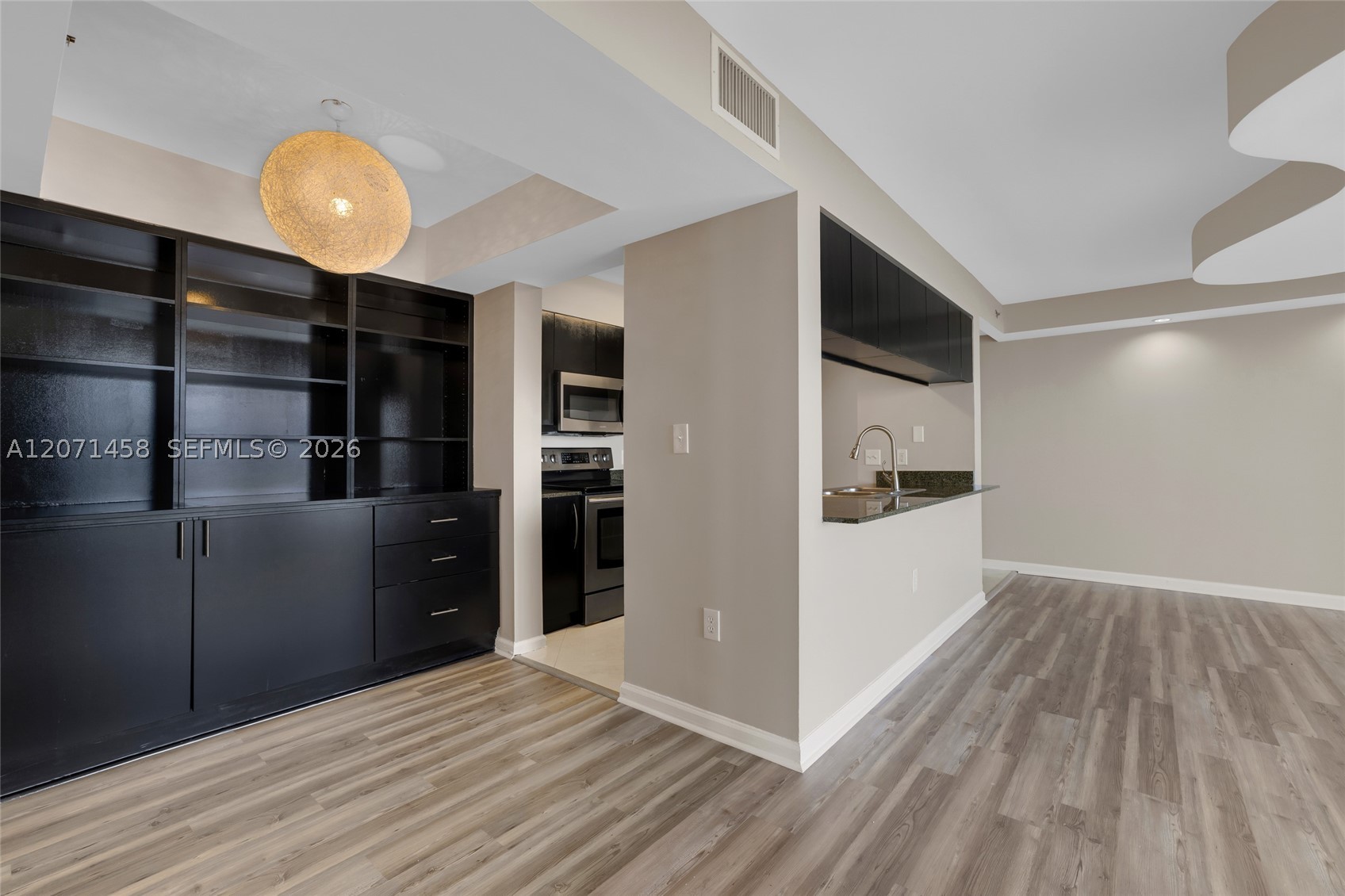 1200 Brickell Bay Dr #3001, Miami FL 33131