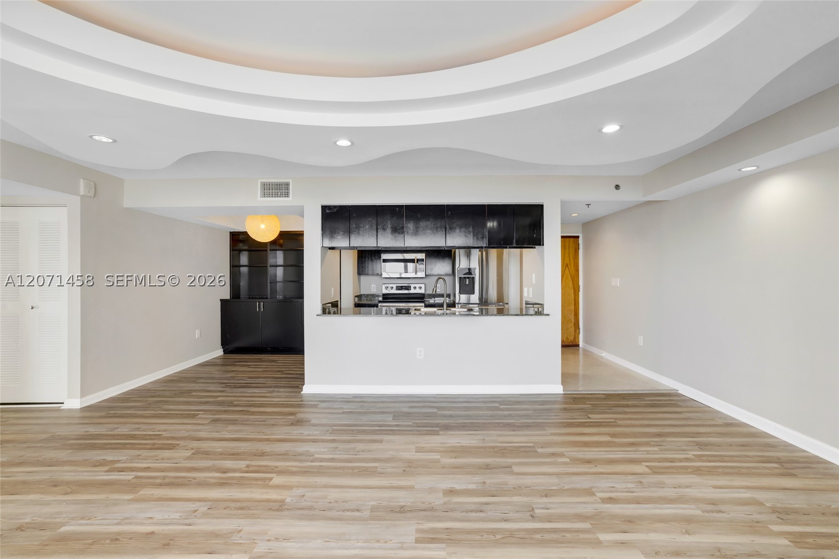 1200 Brickell Bay Dr #3001, Miami FL 33131