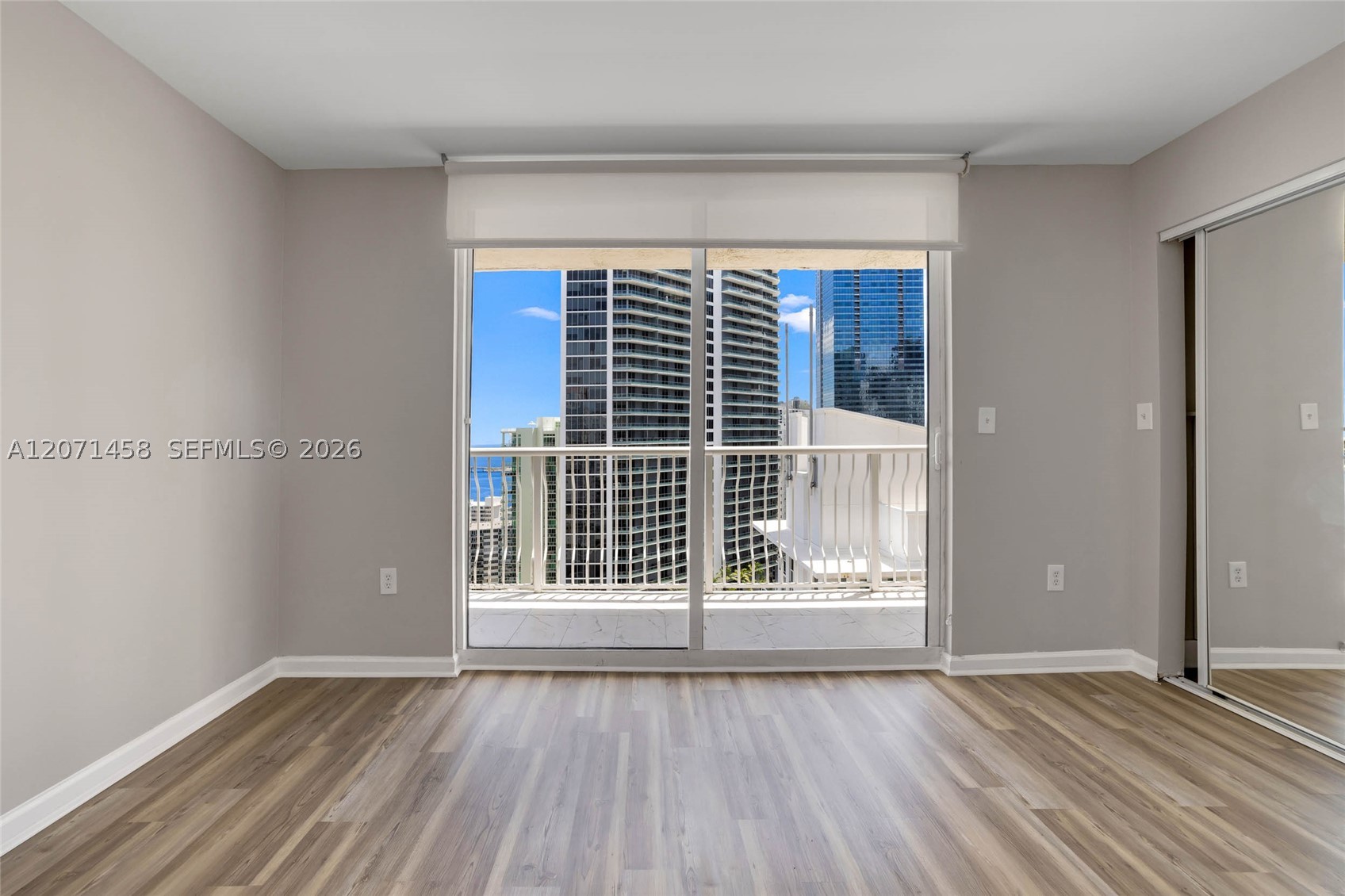 1200 Brickell Bay Dr #3001, Miami FL 33131