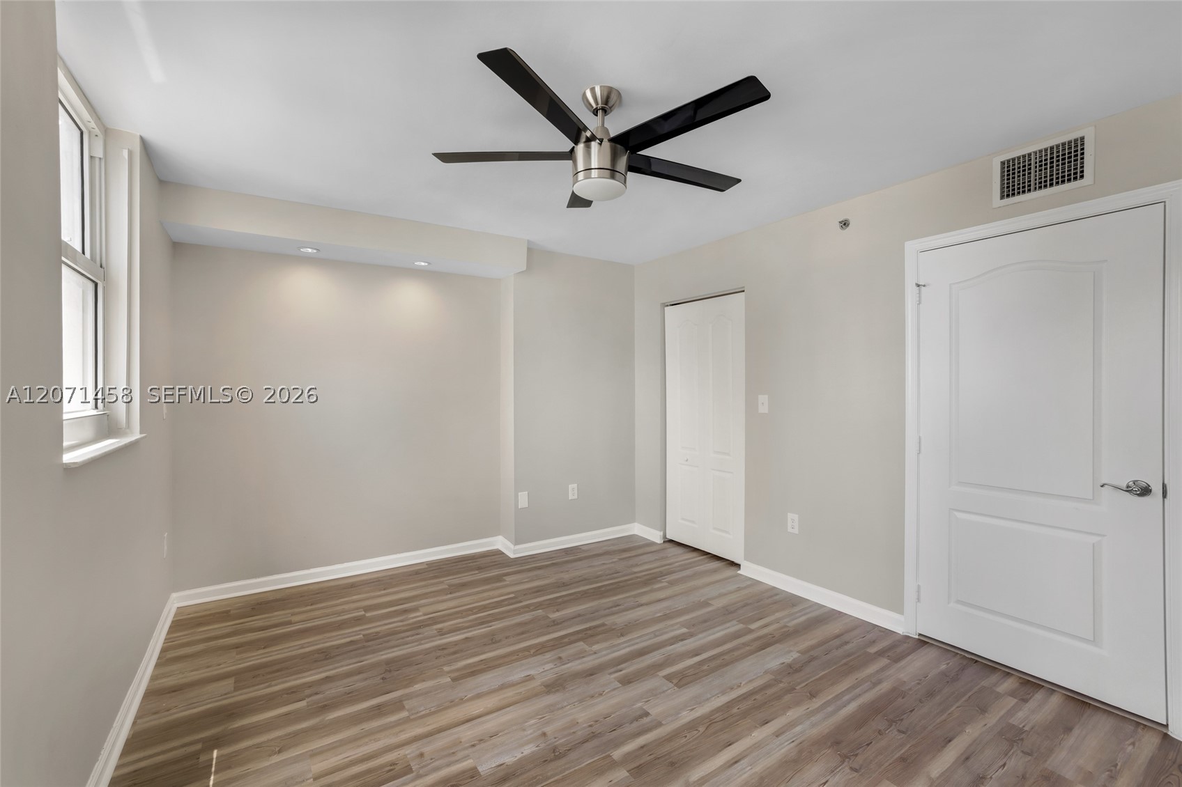 1200 Brickell Bay Dr #3001, Miami FL 33131