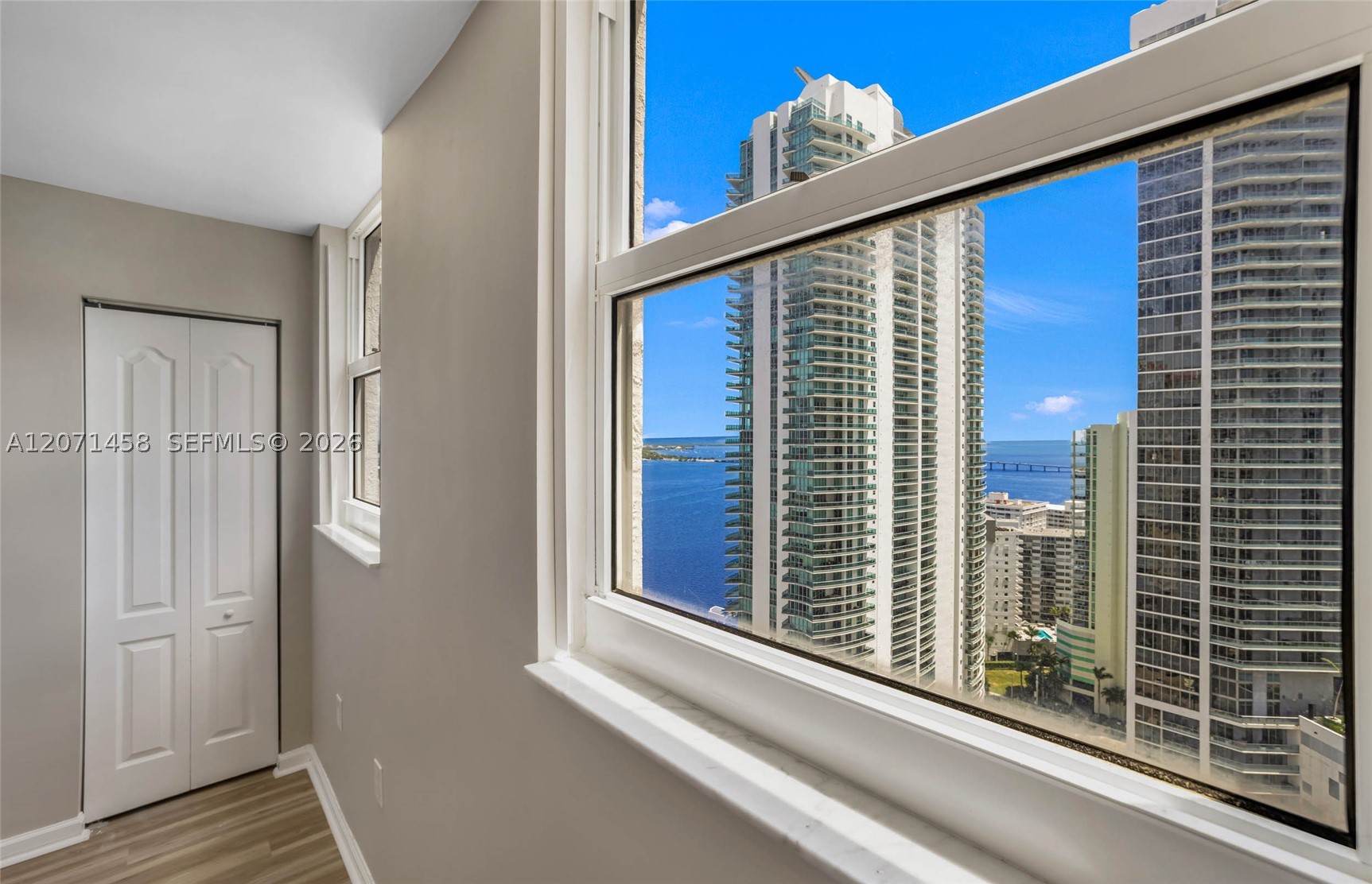 1200 Brickell Bay Dr #3001, Miami FL 33131
