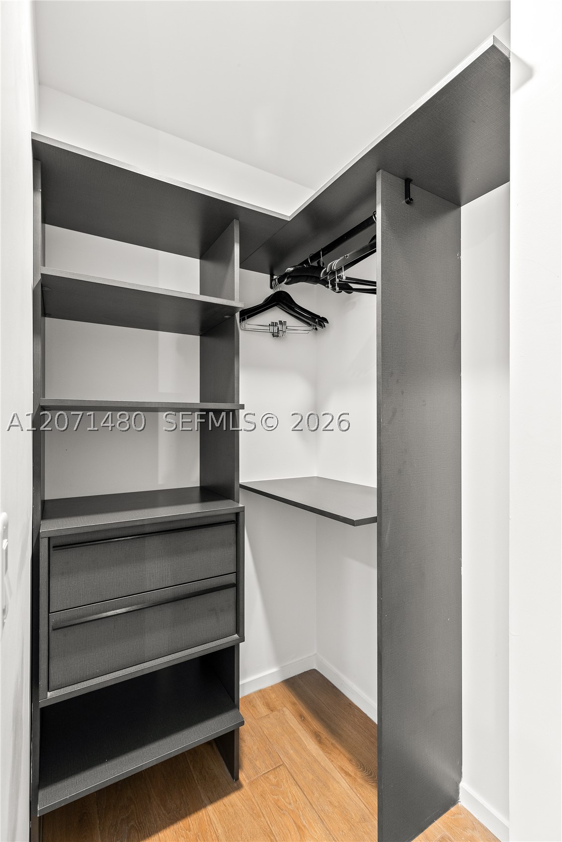 398 NE 5th St #2118, Miami FL 33132