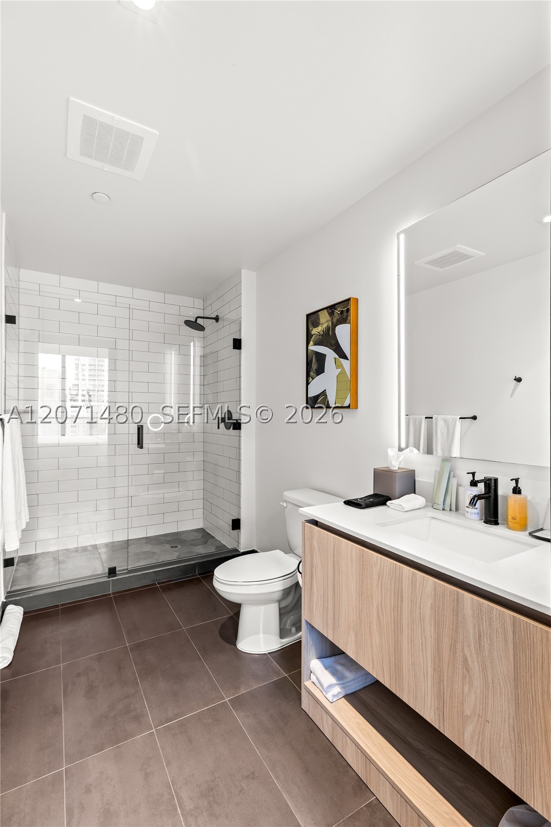 398 NE 5th St #2118, Miami FL 33132