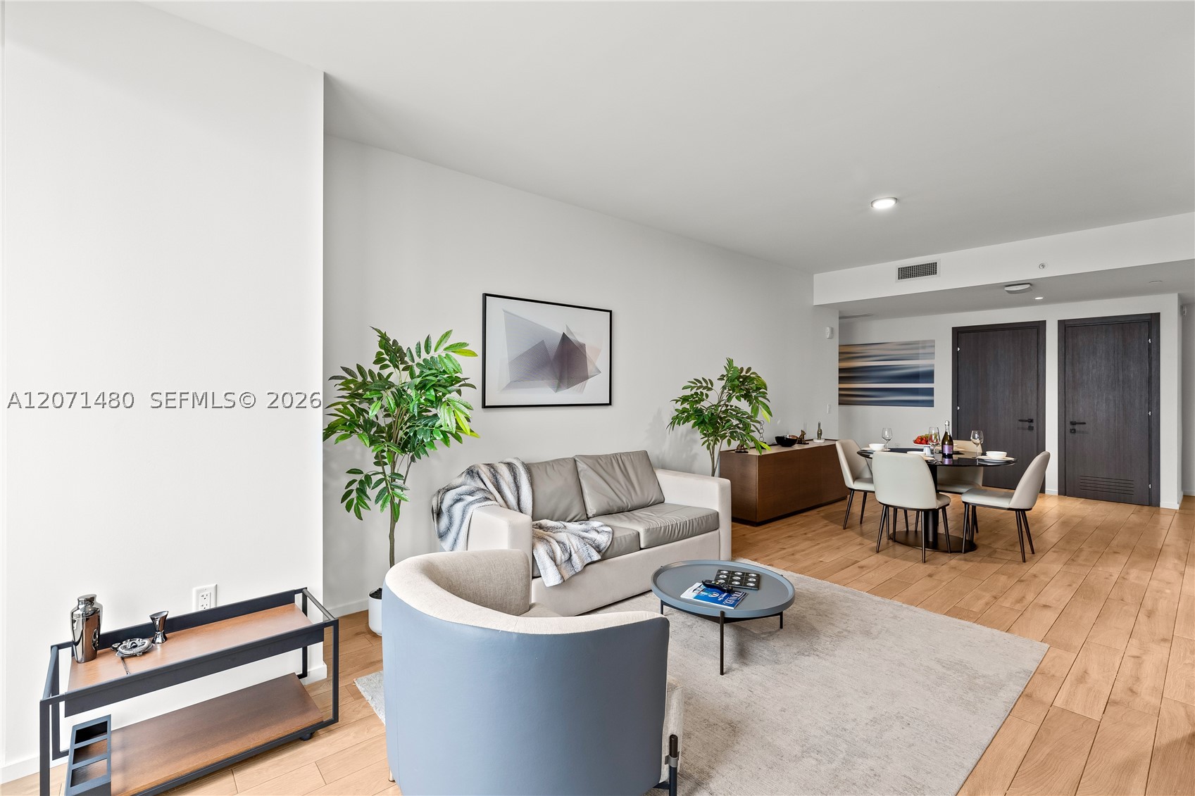 398 NE 5th St #2118, Miami FL 33132