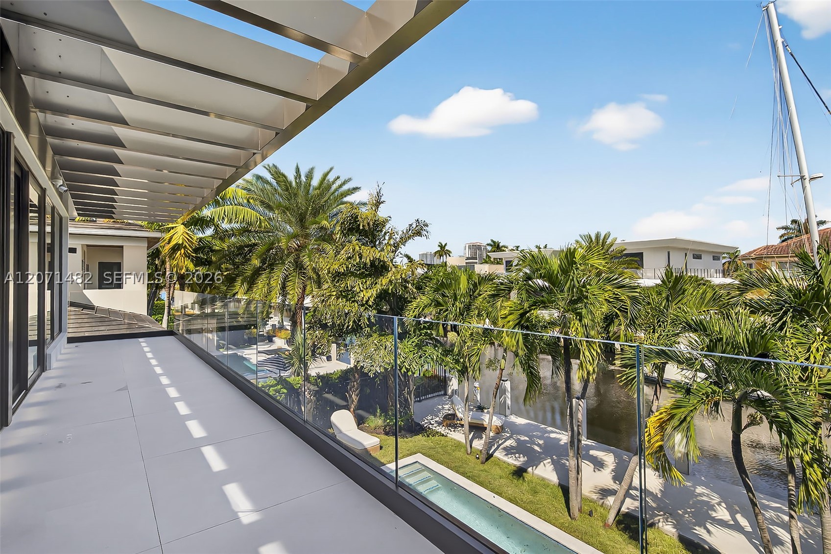 620 Solar Isle Dr, Fort Lauderdale FL 33301