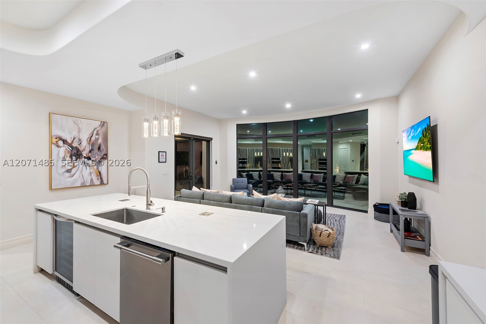 6529 SW 30th St, Miami FL 33155