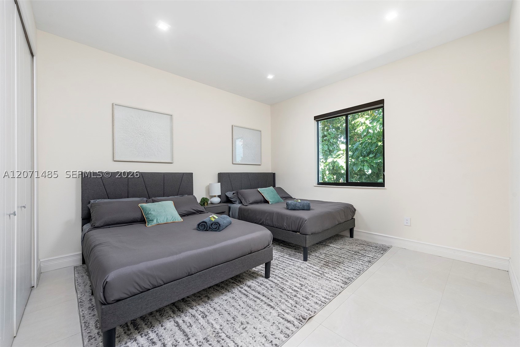 6529 SW 30th St, Miami FL 33155