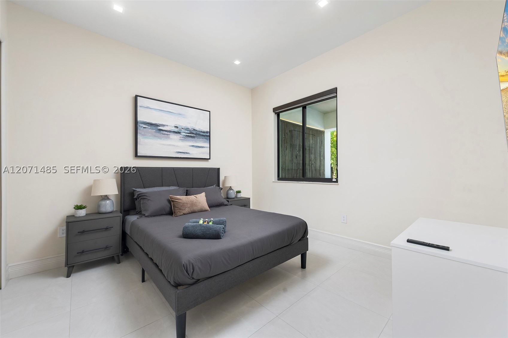 6529 SW 30th St, Miami FL 33155
