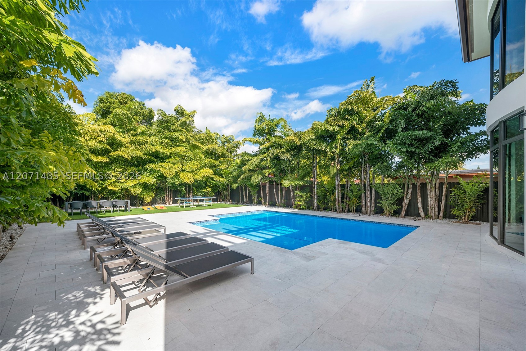 6529 SW 30th St, Miami FL 33155
