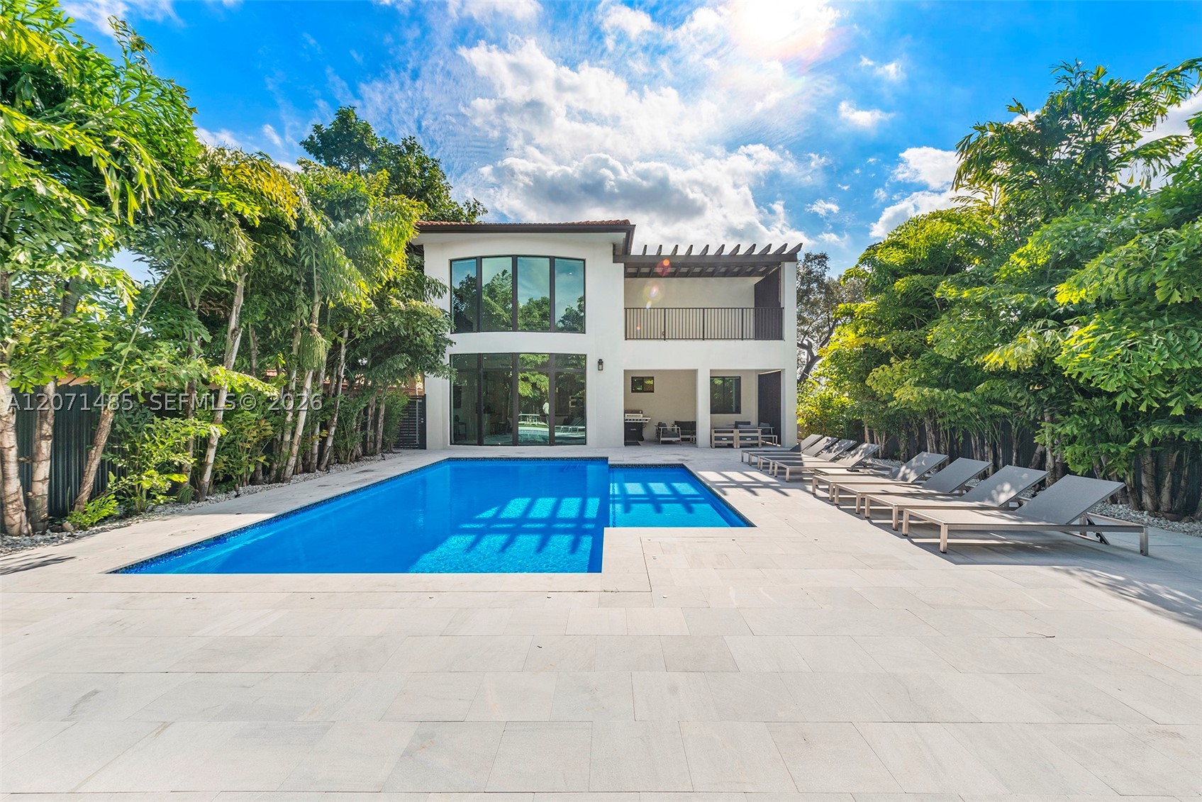 6529 SW 30th St, Miami FL 33155