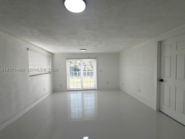 3930 NW 187th St, Miami Gardens FL 33055