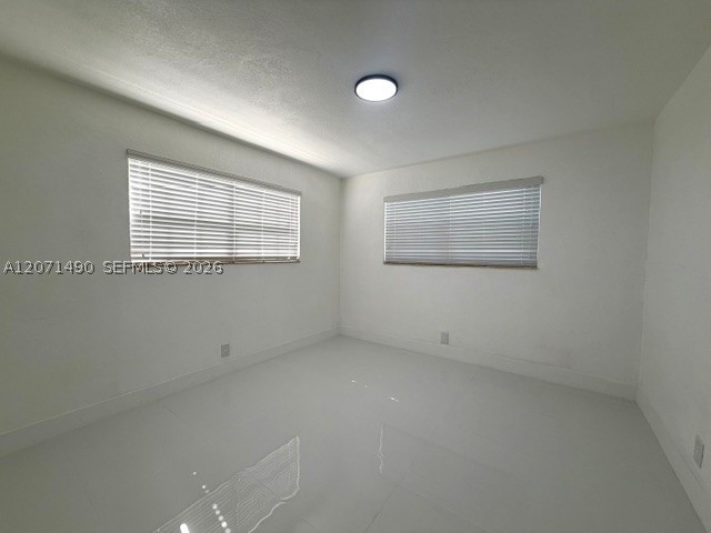 3930 NW 187th St, Miami Gardens FL 33055