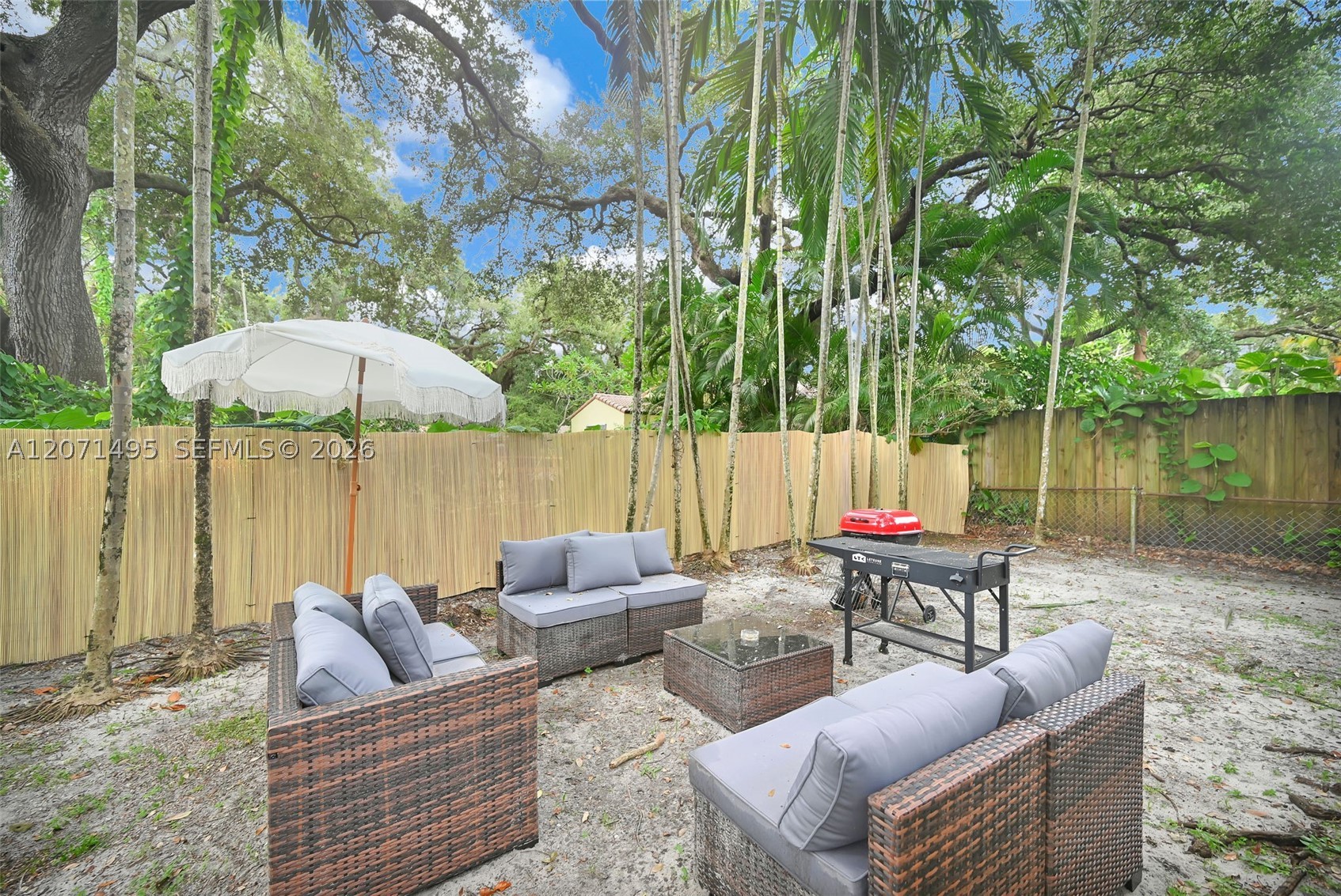 370 NE 87th St, El Portal FL 33138