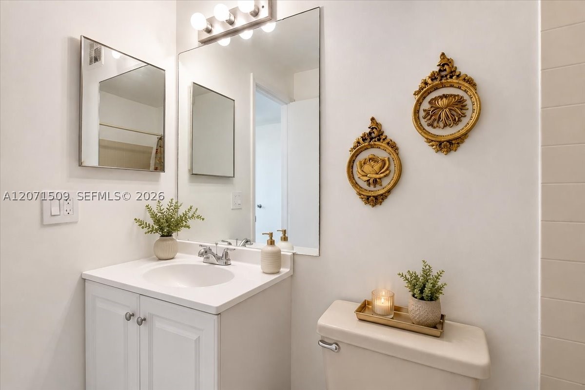 6870 SW 45th Ln #230, Miami FL 33155