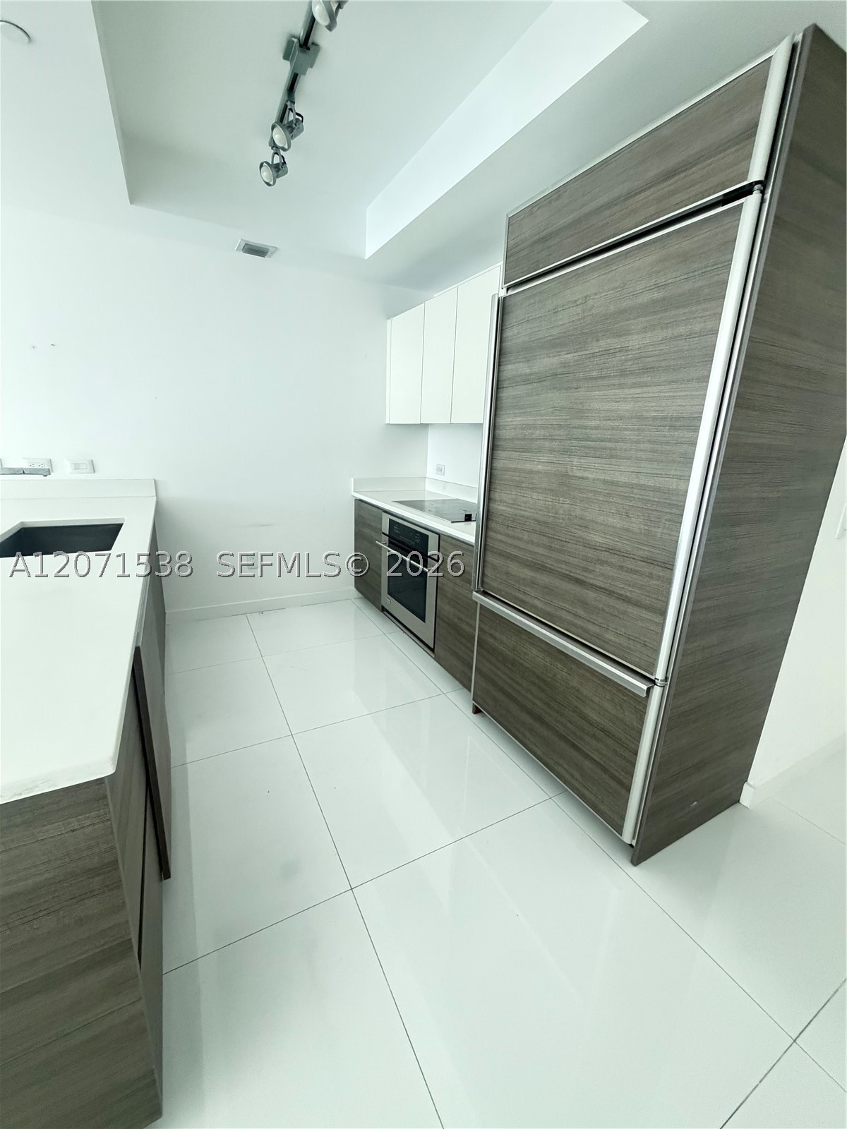 1100 S Miami Ave #2104, Miami FL 33130