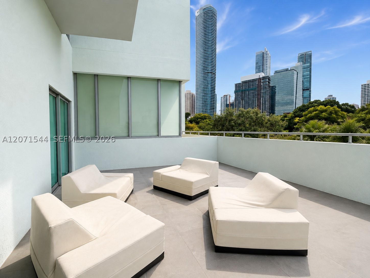 1600 SW 1st Ave #303, Miami FL 33129