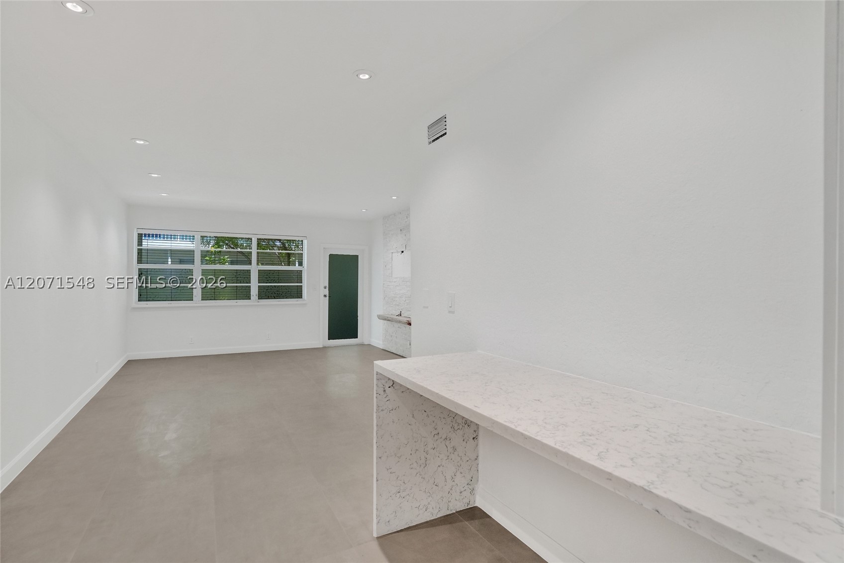 350 S Shore Dr #12, Miami Beach FL 33141