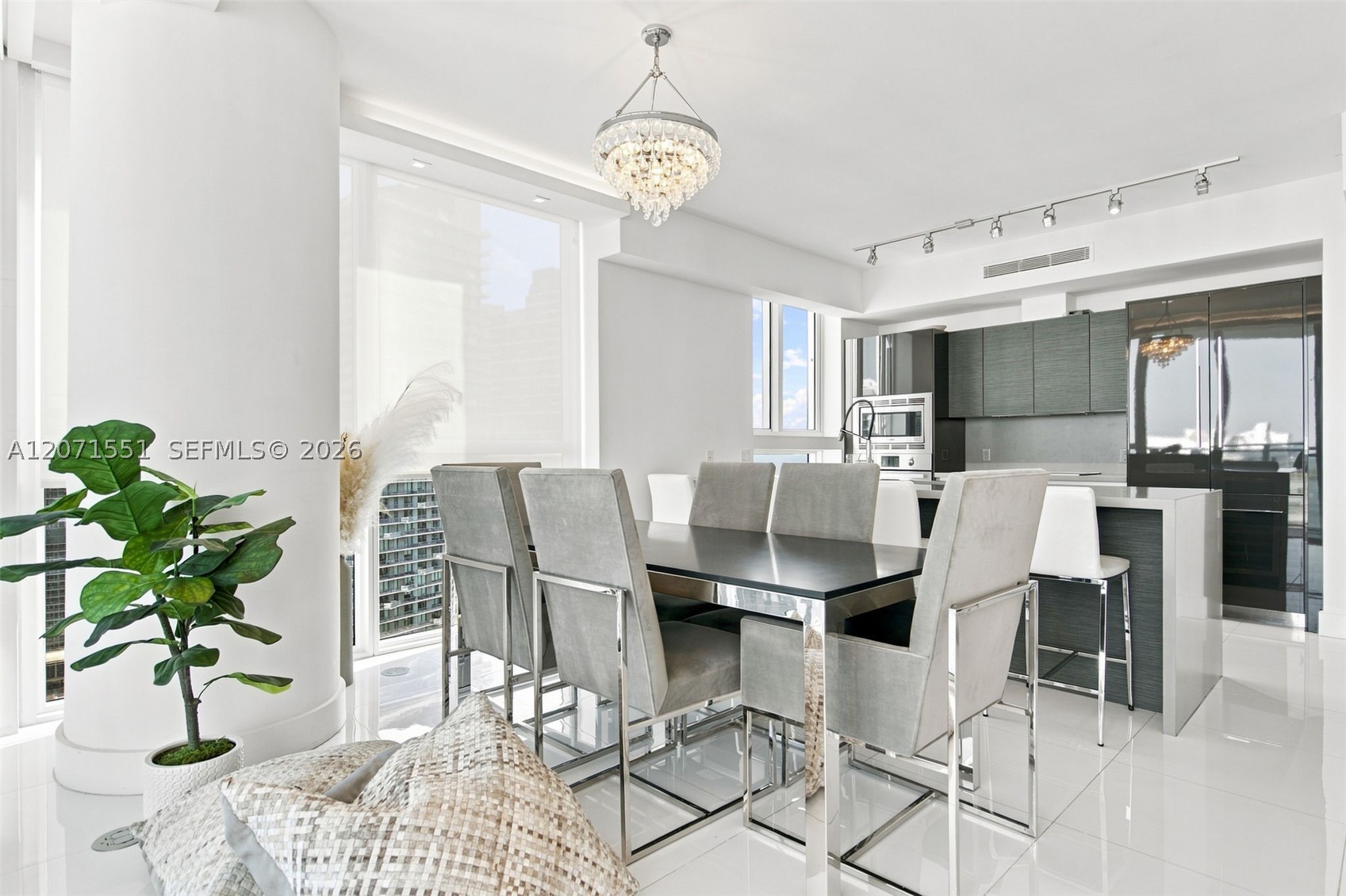 1080 Brickell Ave #3800, Miami FL 33131