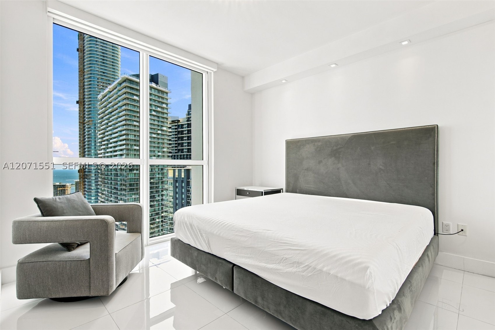 1080 Brickell Ave #3800, Miami FL 33131