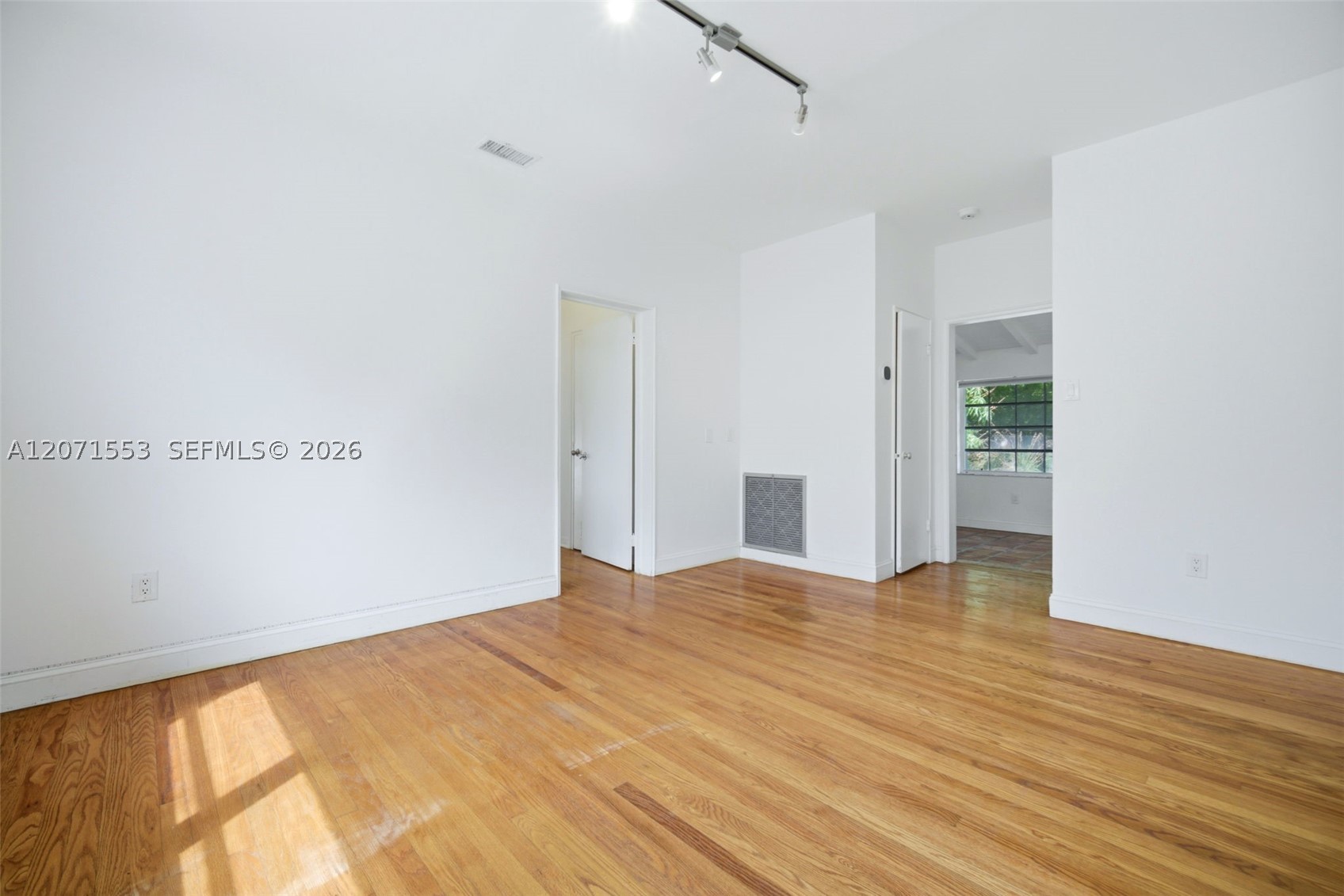 2300 S Miami Ave #2300, Miami FL 33129