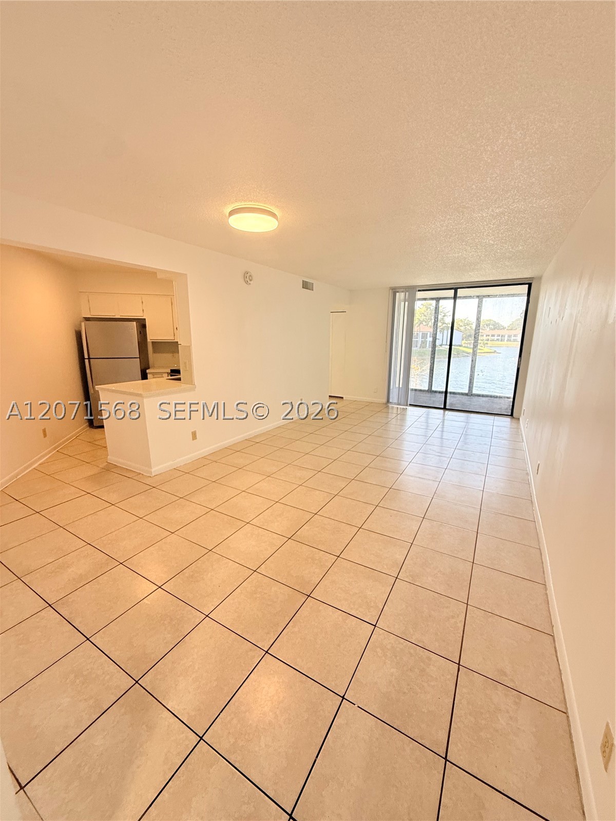 210 Lake Pointe Dr #210, Oakland Park FL 33309