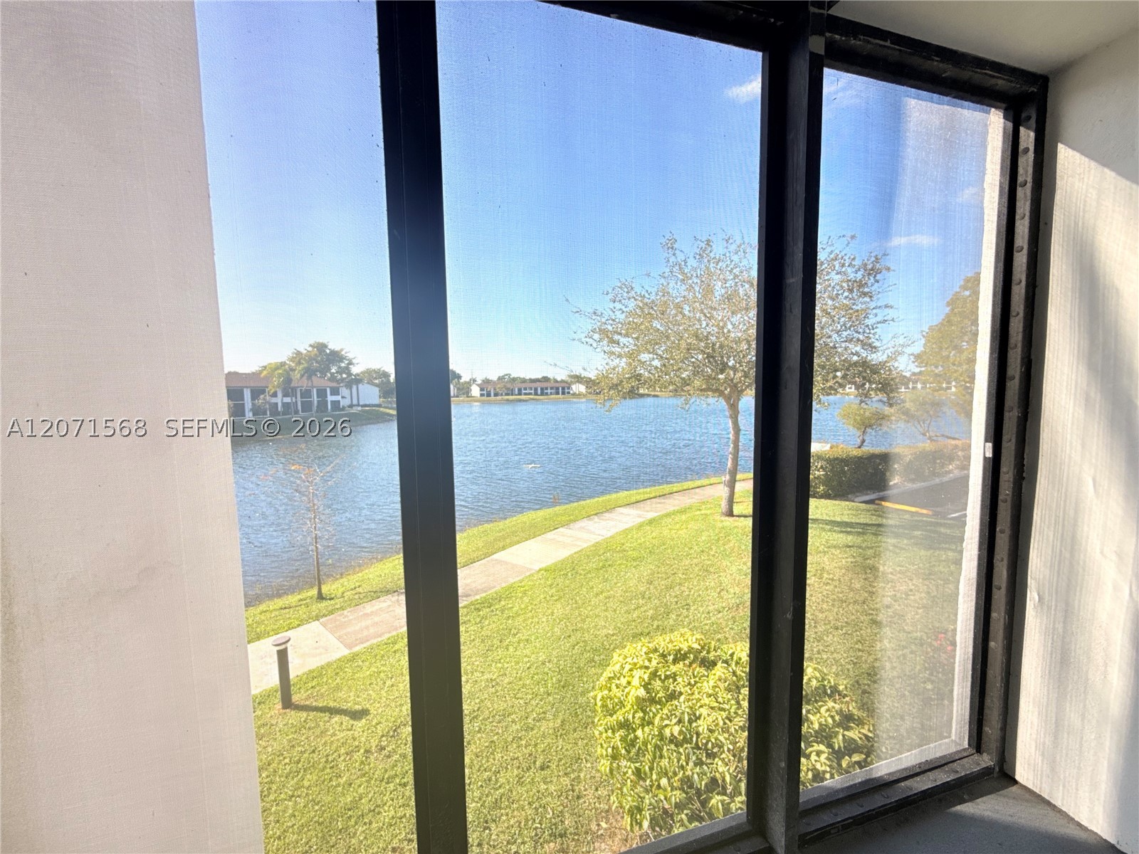 210 Lake Pointe Dr #210, Oakland Park FL 33309