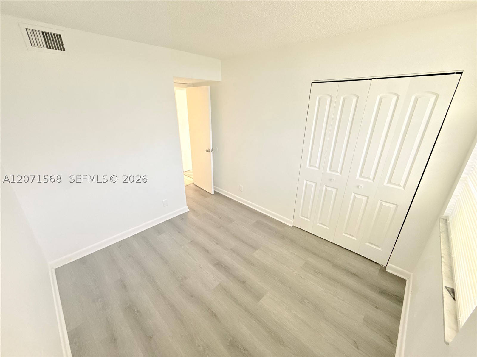 210 Lake Pointe Dr #210, Oakland Park FL 33309