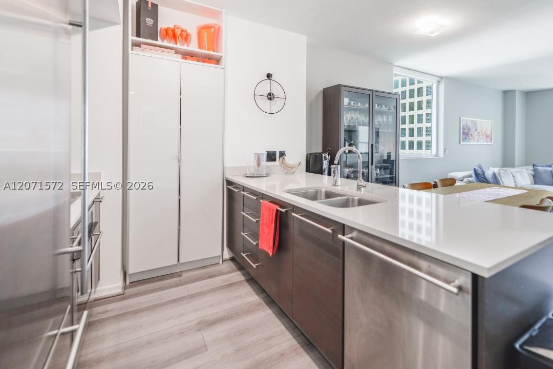 55 SE 6th St #2110, Miami FL 33131
