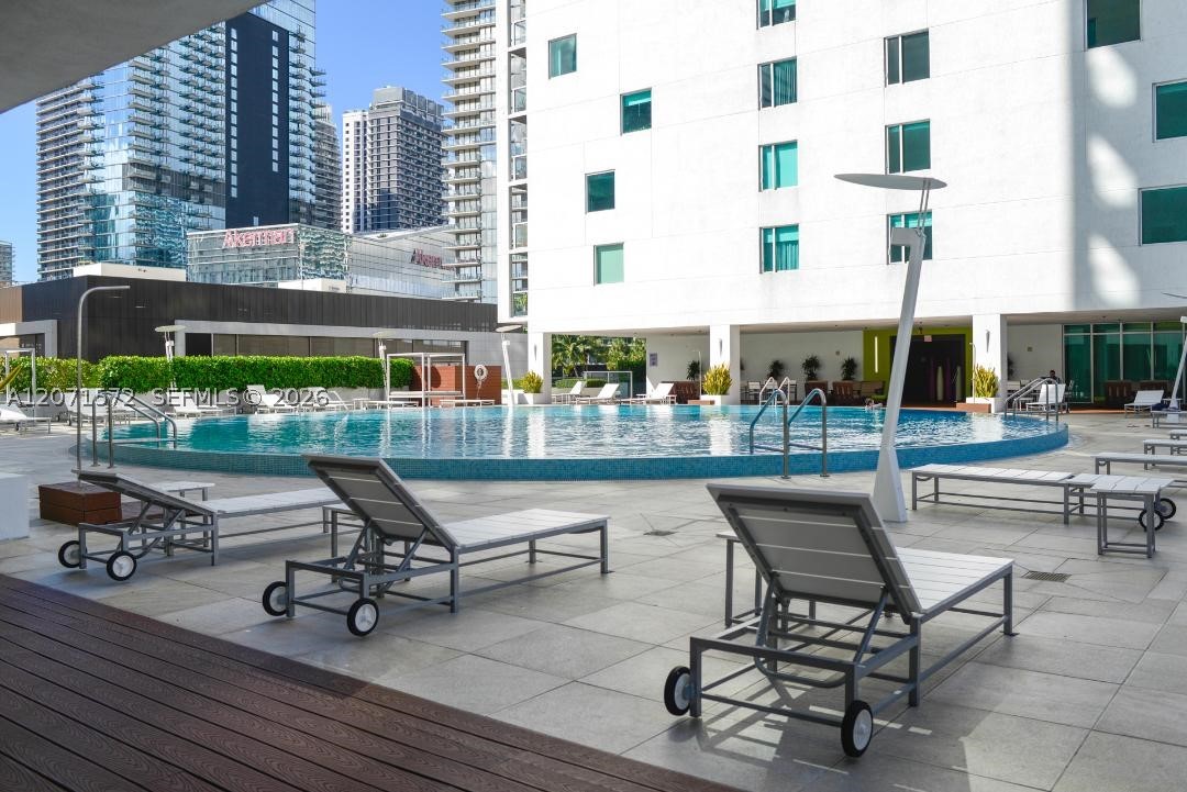 55 SE 6th St #2110, Miami FL 33131