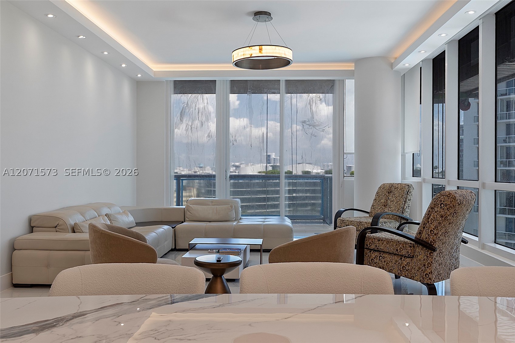 100 S Pointe Dr #910, Miami Beach FL 33139