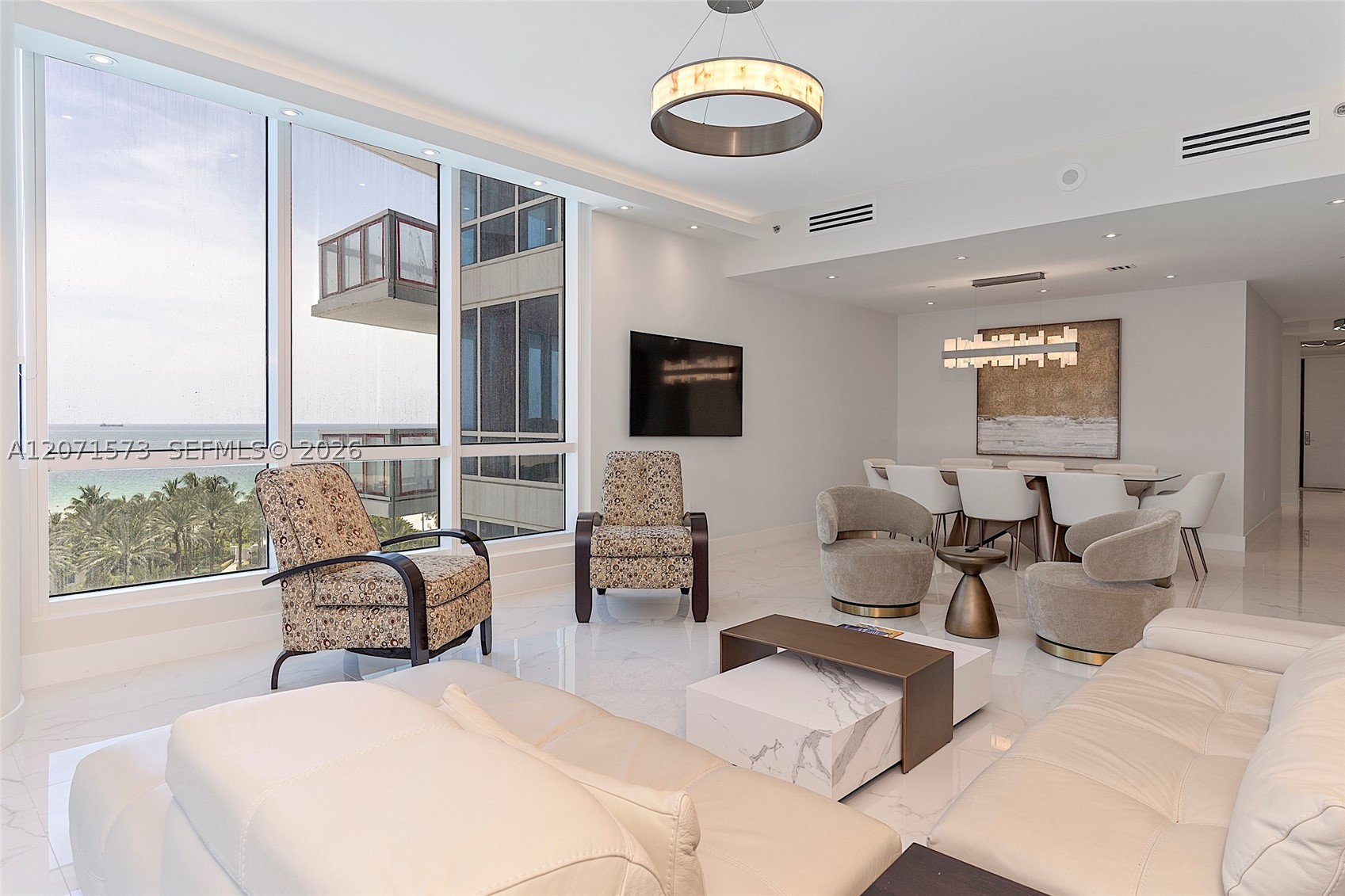100 S Pointe Dr #910, Miami Beach FL 33139