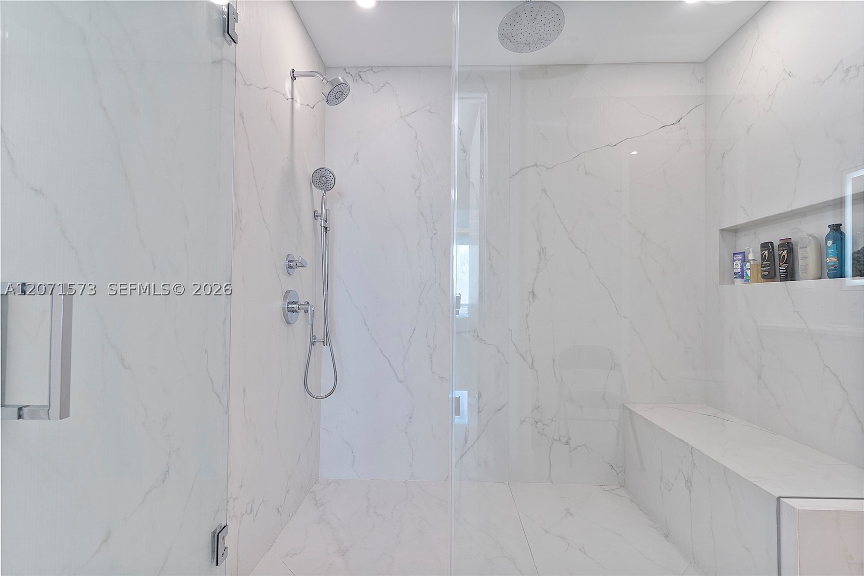 100 S Pointe Dr #910, Miami Beach FL 33139