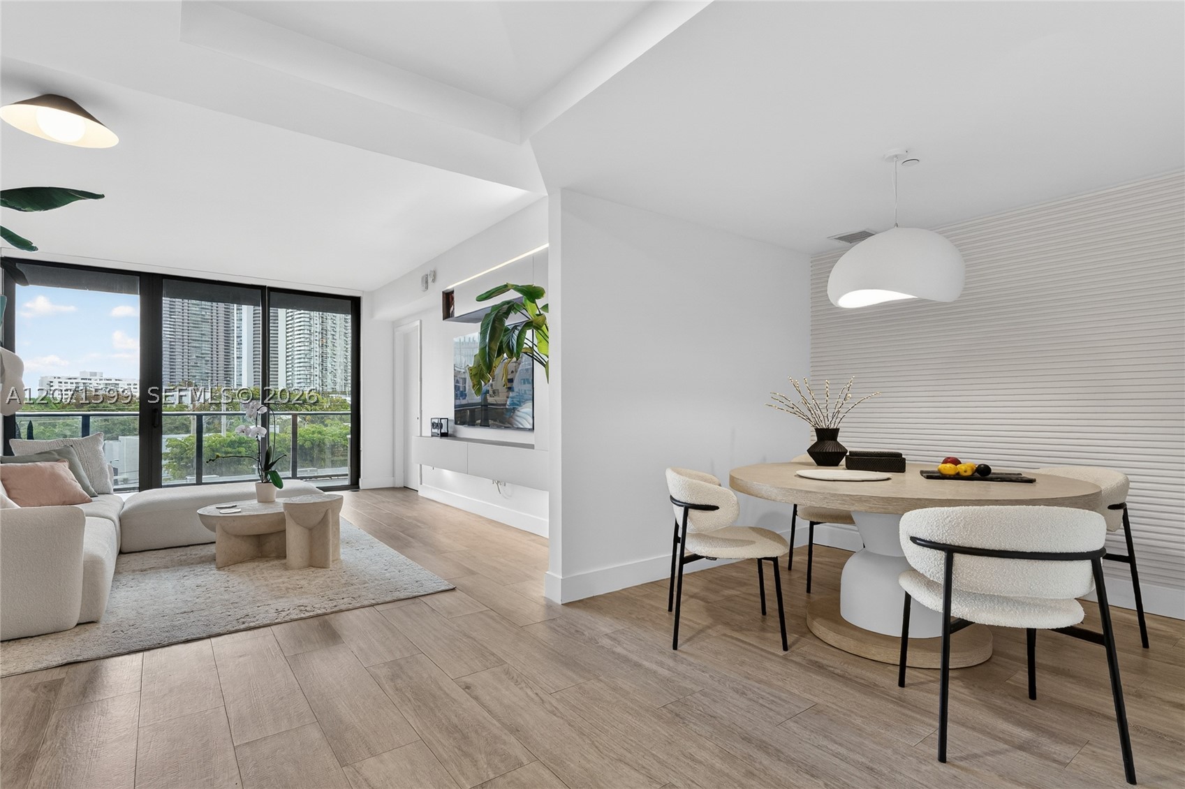 121 NE 34th St #L305, Miami FL 33137