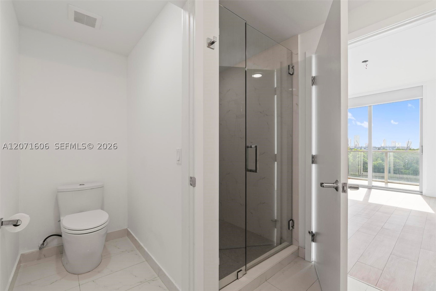 16385 Biscayne Blvd #521, North Miami Beach FL 33160
