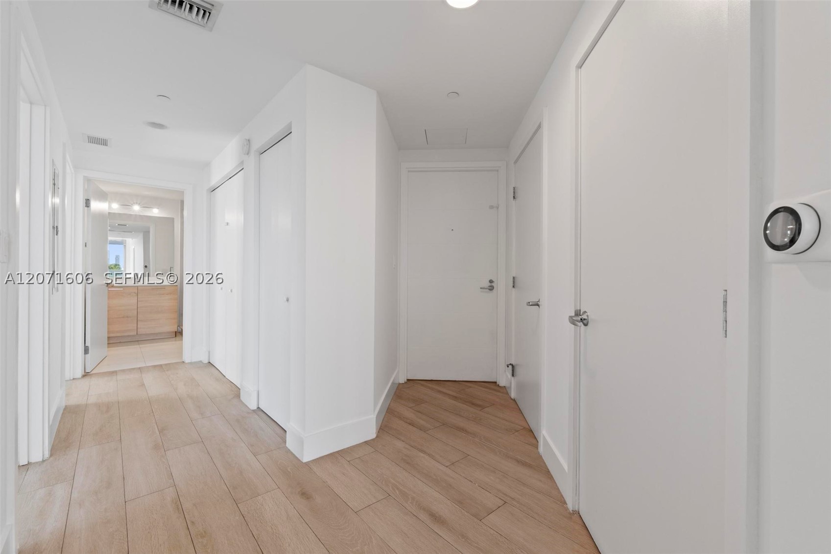 16385 Biscayne Blvd #521, North Miami Beach FL 33160