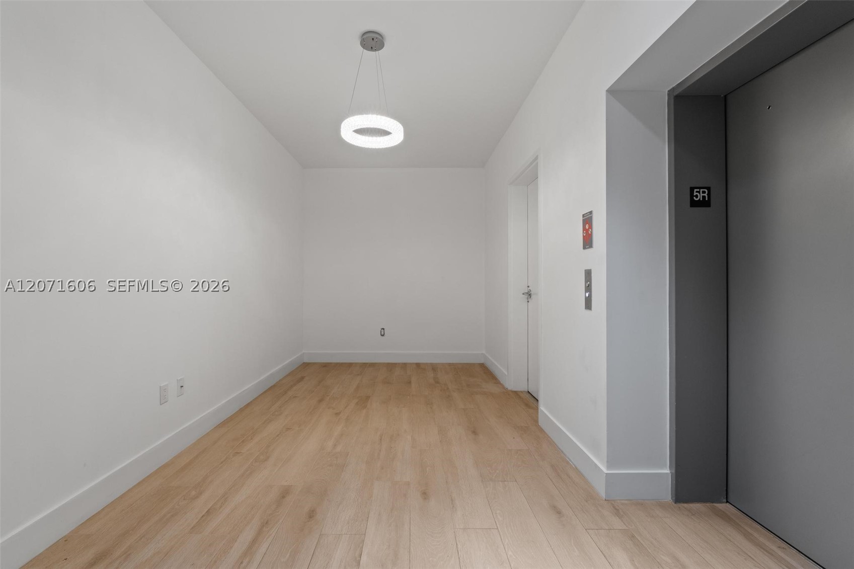 16385 Biscayne Blvd #521, North Miami Beach FL 33160