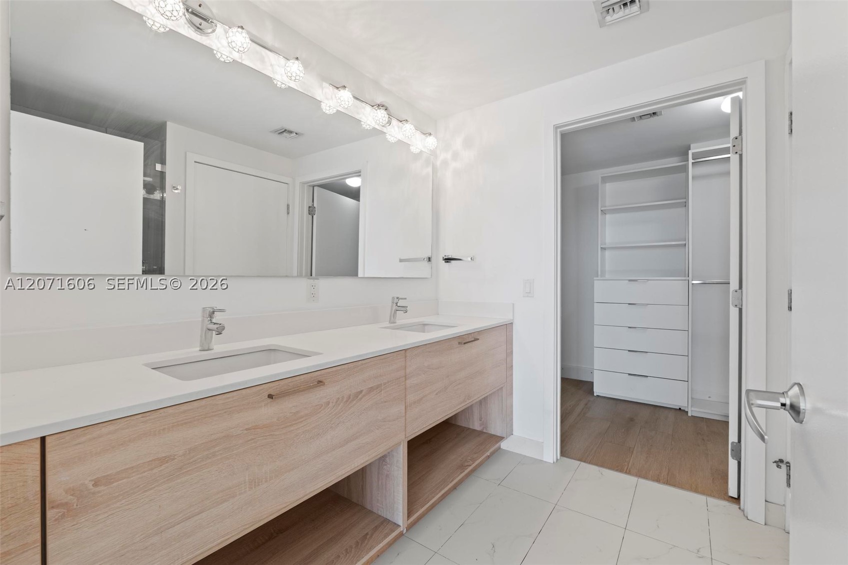 16385 Biscayne Blvd #521, North Miami Beach FL 33160