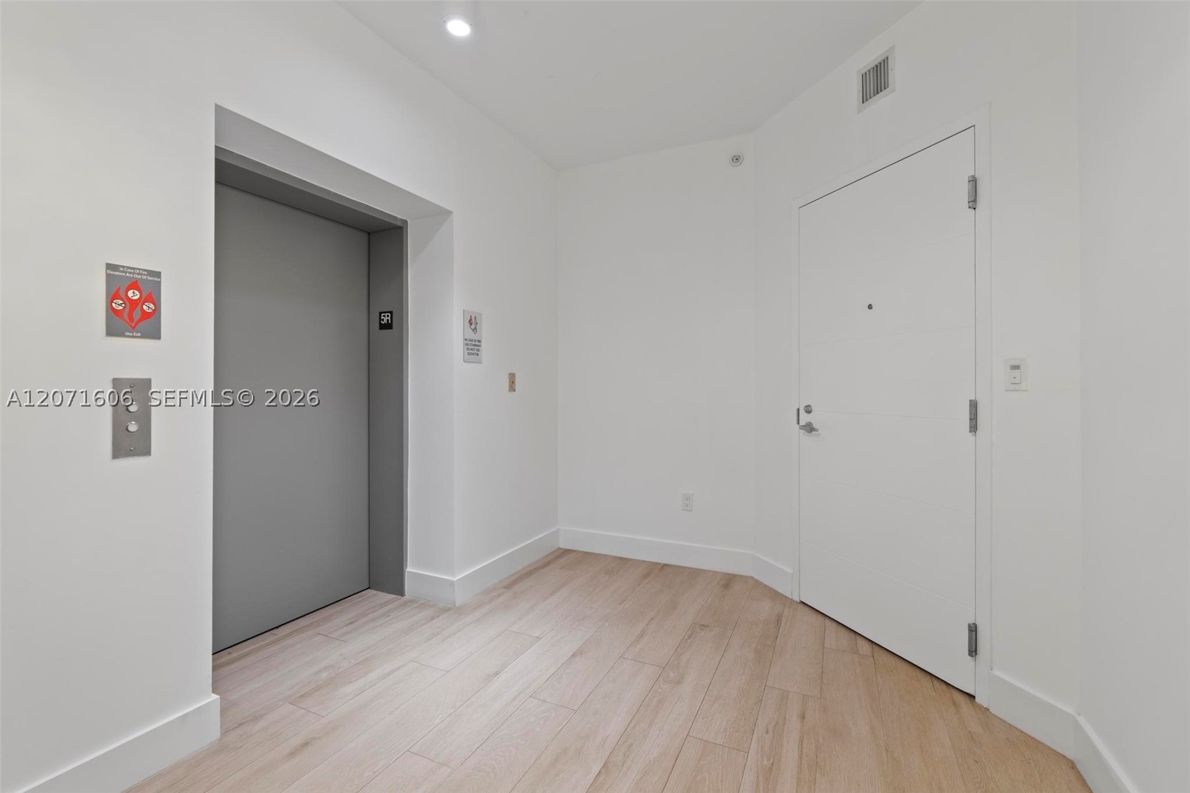 16385 Biscayne Blvd #521, North Miami Beach FL 33160