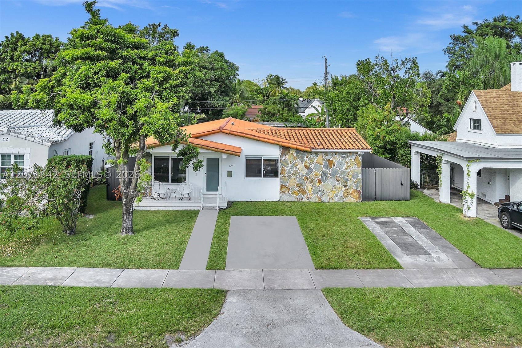 801 NE 81st St, Miami FL 33138