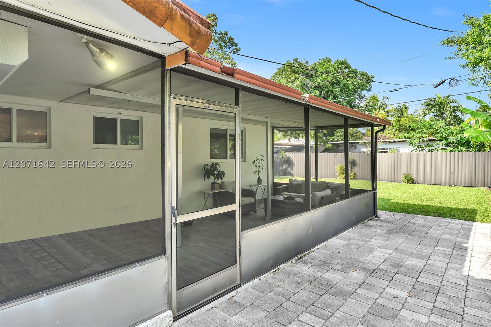 801 NE 81st St, Miami FL 33138
