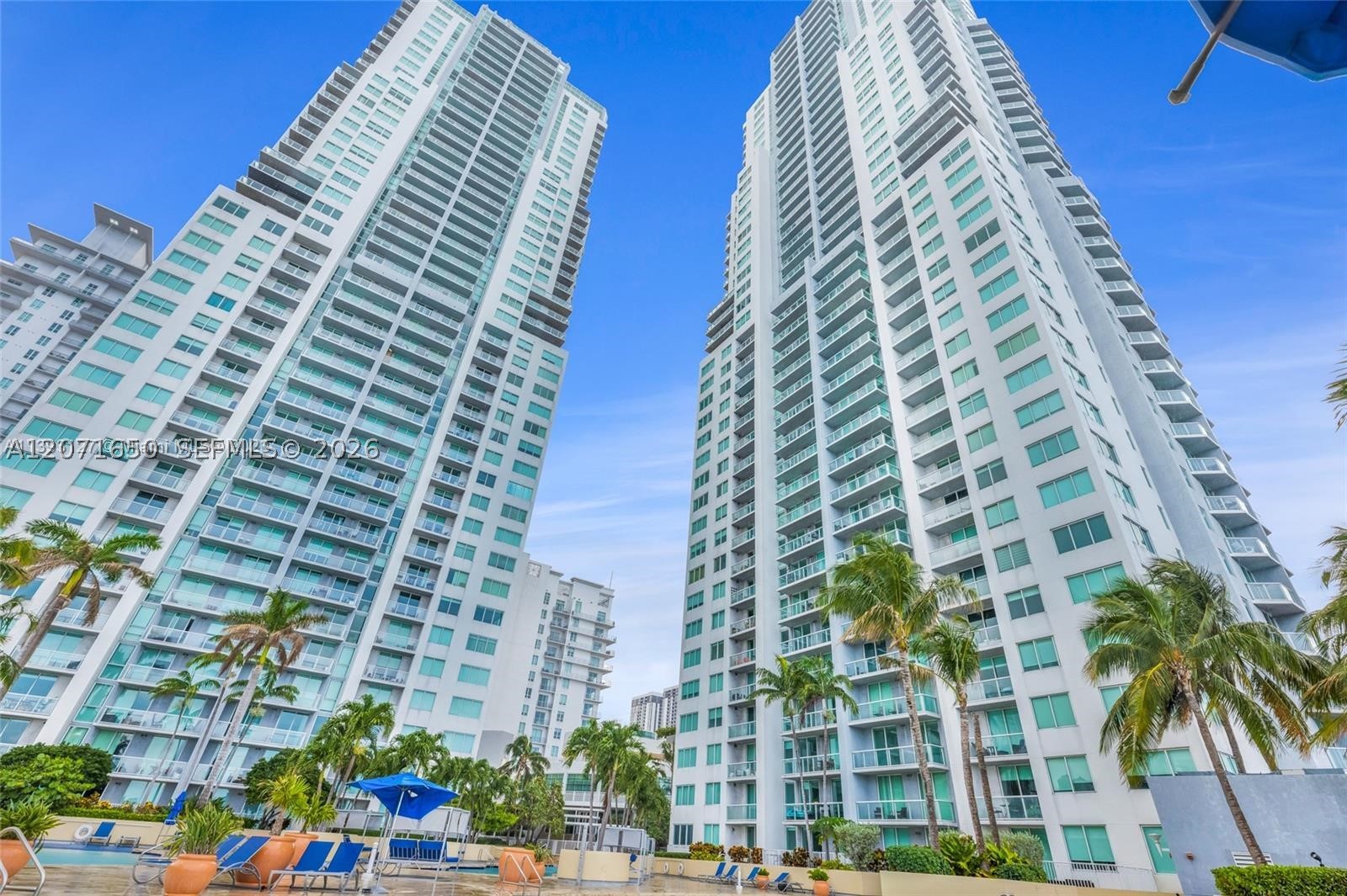 244 Biscayne Blvd #3704, Miami FL 33132