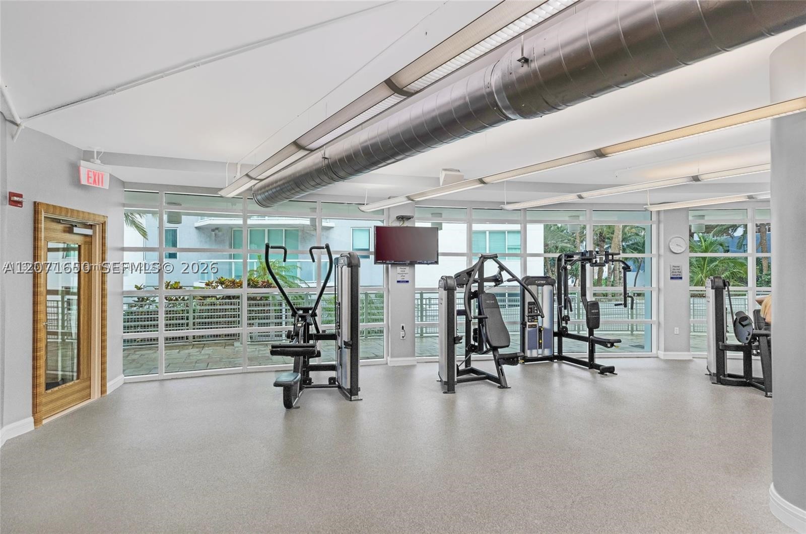 244 Biscayne Blvd #3704, Miami FL 33132