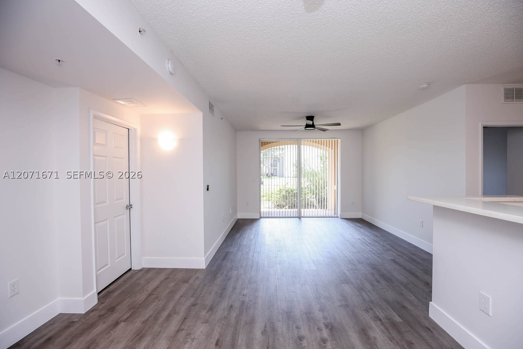 8050 N Nob Hill Rd #106, Tamarac FL 33321