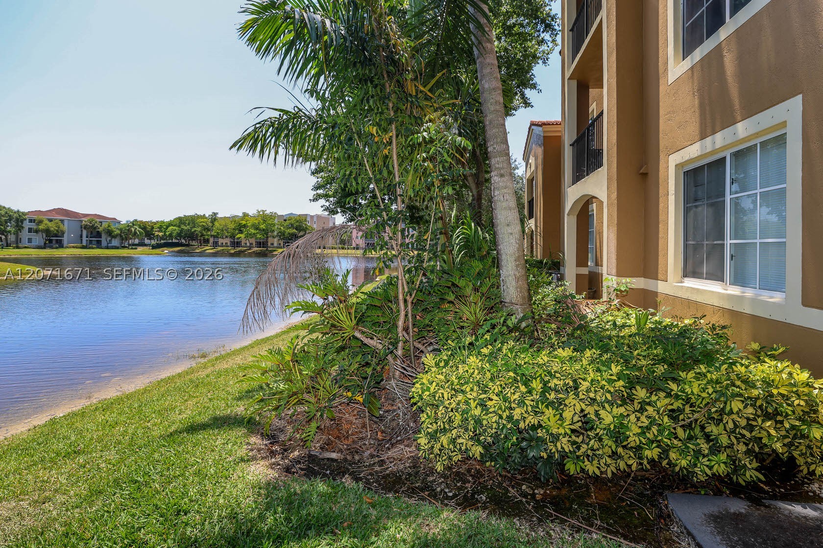 8050 N Nob Hill Rd #106, Tamarac FL 33321