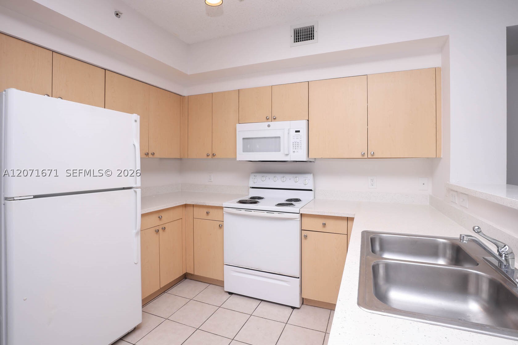 8050 N Nob Hill Rd #106, Tamarac FL 33321