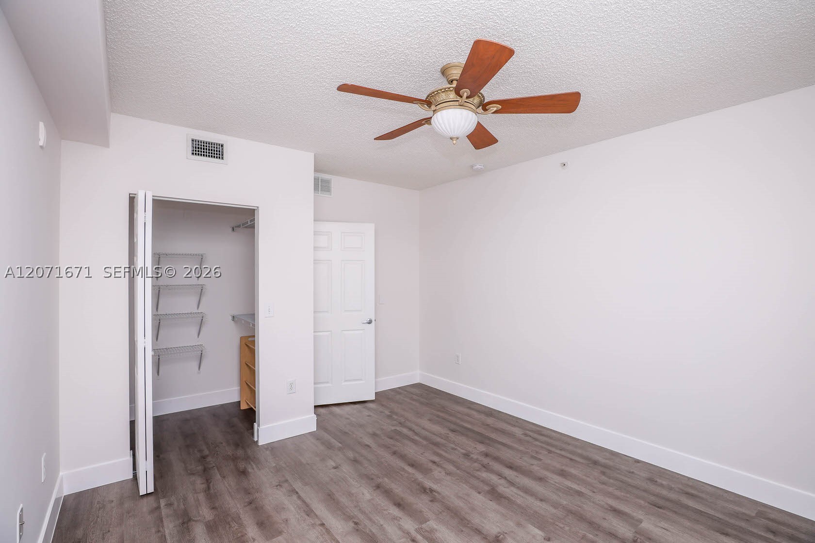 8050 N Nob Hill Rd #106, Tamarac FL 33321