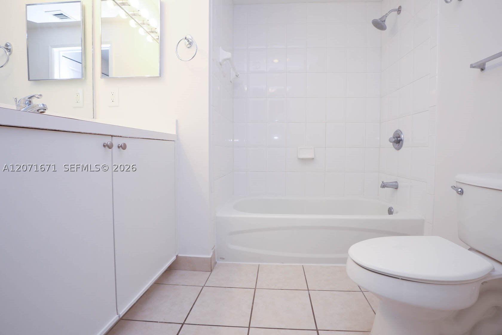 8050 N Nob Hill Rd #106, Tamarac FL 33321