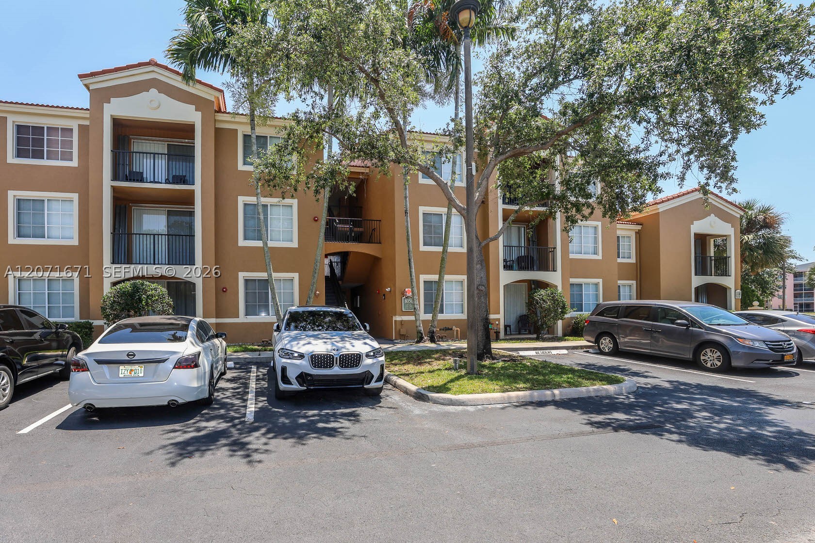 8050 N Nob Hill Rd #106, Tamarac FL 33321