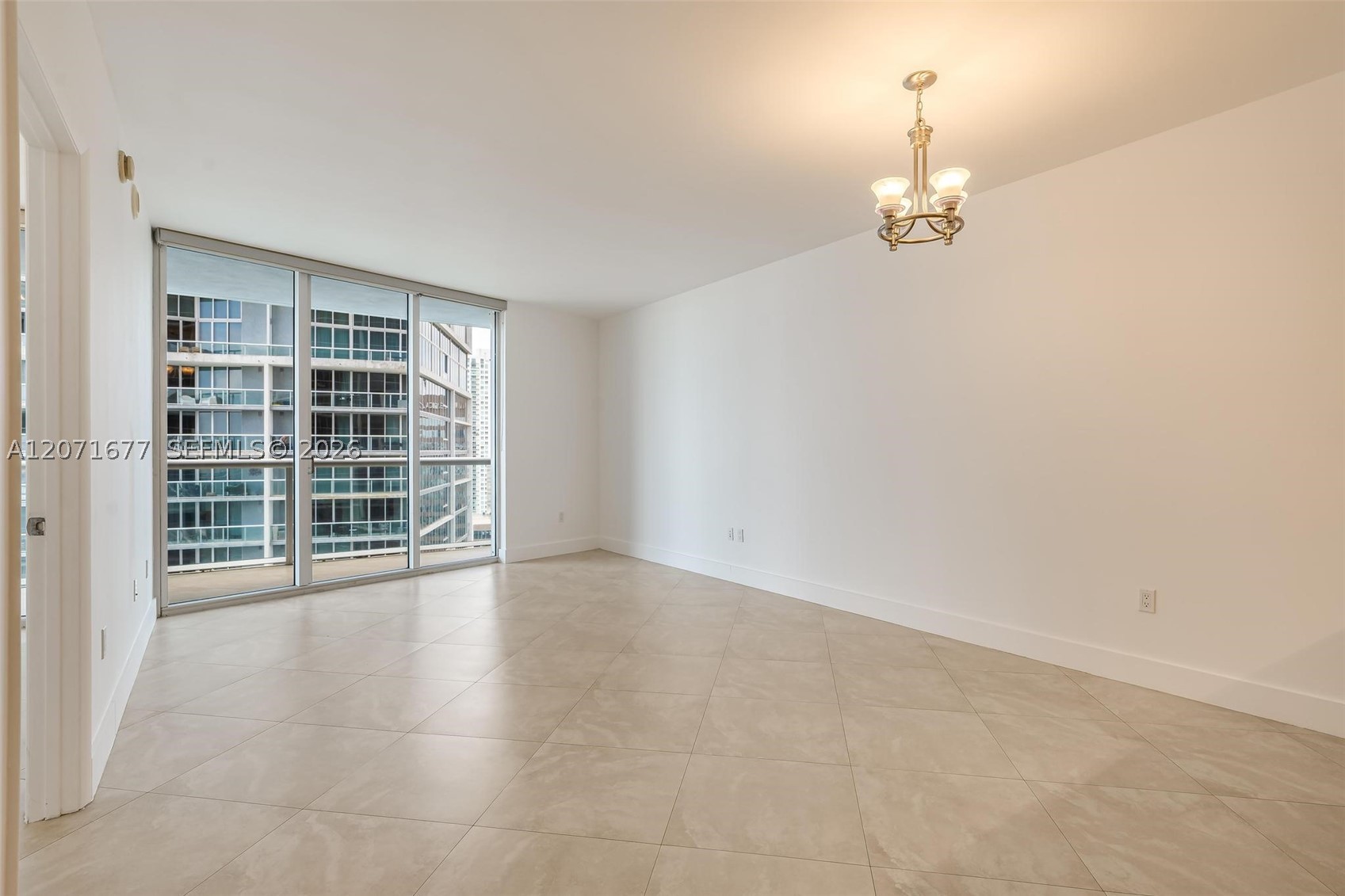 475 Brickell Ave #3811, Miami FL 33131