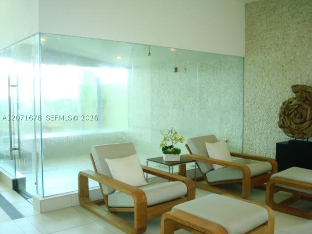 92 SW 3rd St #1803, Miami FL 33130